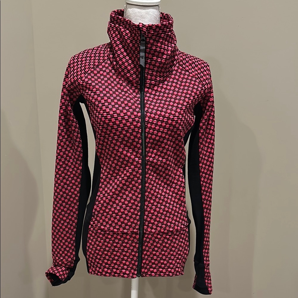 Lululemon Scuba full-zip jacket, size 6, pink and black  pattern